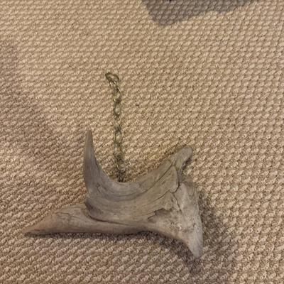 LOT 165B: Lefton Sandy Hook Lighthouse, Shaped Driftwood, Swirl Glitter Bird Sculpture, Carruth Frog Baby Sculpture & More