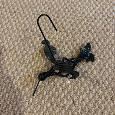 LOT 165B: Lefton Sandy Hook Lighthouse, Shaped Driftwood, Swirl Glitter Bird Sculpture, Carruth Frog Baby Sculpture & More