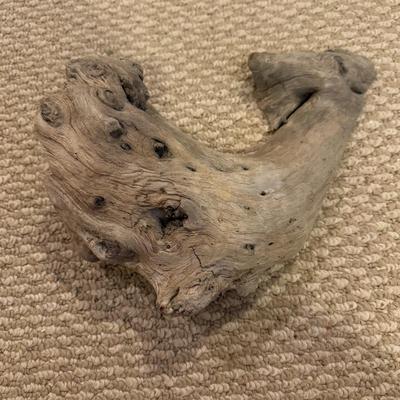 LOT 165B: Lefton Sandy Hook Lighthouse, Shaped Driftwood, Swirl Glitter Bird Sculpture, Carruth Frog Baby Sculpture & More