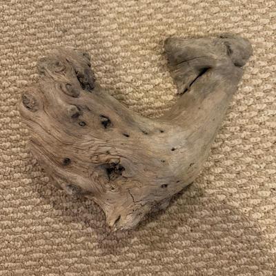 LOT 165B: Lefton Sandy Hook Lighthouse, Shaped Driftwood, Swirl Glitter Bird Sculpture, Carruth Frog Baby Sculpture & More