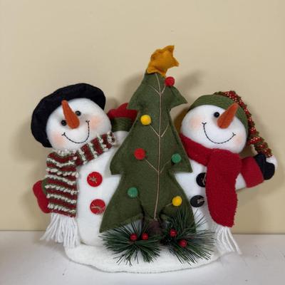 LOT 166B: Snowman Holiday Home Decor Collection