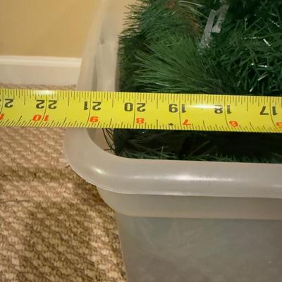 LOT 171B: Holiday Garland & Wreaths