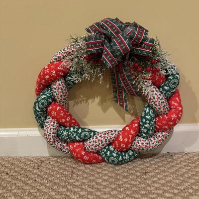 LOT 171B: Holiday Garland & Wreaths