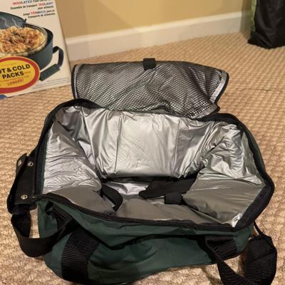 LOT 172B: Pyrex & Rival Insulated Bags, Serving Basket, Glass Tea Dispenser & More