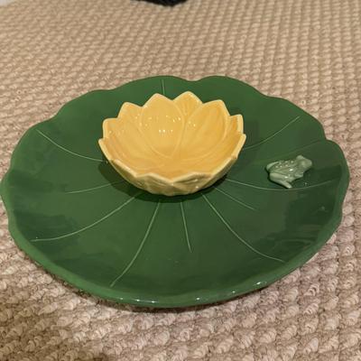 LOT 172B: Pyrex & Rival Insulated Bags, Serving Basket, Glass Tea Dispenser & More