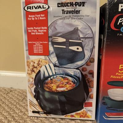 LOT 172B: Pyrex & Rival Insulated Bags, Serving Basket, Glass Tea Dispenser & More