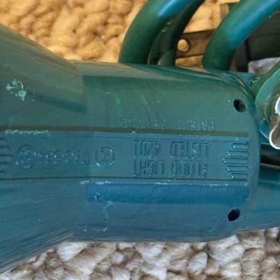 LOT 173B: Holiday Lights, Decor & Accessories