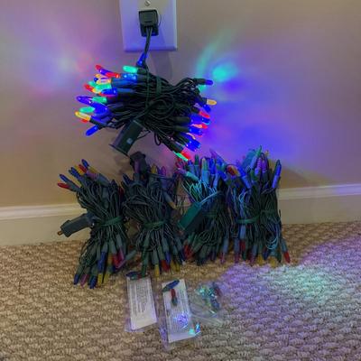 LOT 173B: Holiday Lights, Decor & Accessories