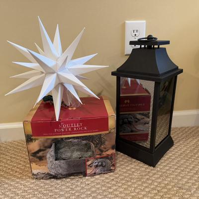 LOT 173B: Holiday Lights, Decor & Accessories