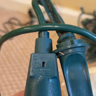 LOT 173B: Holiday Lights, Decor & Accessories