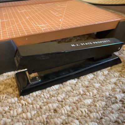 LOT 175B: Office Supply Lot - Staples Shredder, CombBind C50 Binding Tool, Xacto Paper Cutter & More