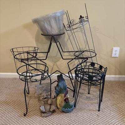 LOT 176B: Metal Plant Stands, Plastic Pots & Garden Decor