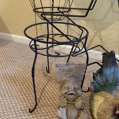 LOT 176B: Metal Plant Stands, Plastic Pots & Garden Decor