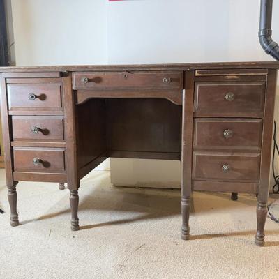LOT 178B: Vintage Physician’s Desk