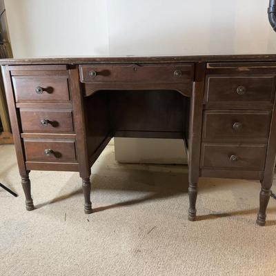 LOT 178B: Vintage Physician’s Desk