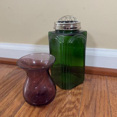 LOT 183N: Beautiful Tinted Glass Tulip Heart Shaped Bowl w/ Collection of Color Glass Pieces