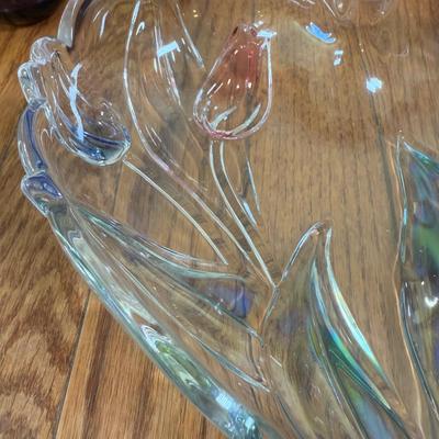 LOT 183N: Beautiful Tinted Glass Tulip Heart Shaped Bowl w/ Collection of Color Glass Pieces