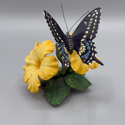 LOT 190N: Beautiful Lenox Figurines - Black Swallowtail, Purple Finch, Chickadee & Tufted Titmouse