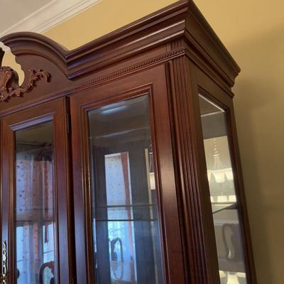 LOT 193D: American Drew Hutch / China Cabinet