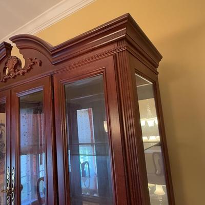 LOT 193D: American Drew Hutch / China Cabinet