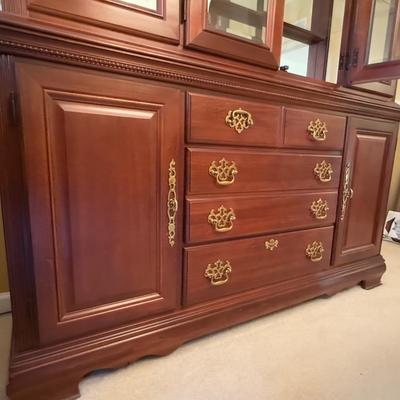 LOT 193D: American Drew Hutch / China Cabinet