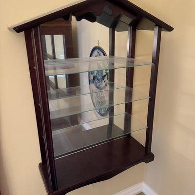 LOT 196D: Mirrored Wall Display Shelf