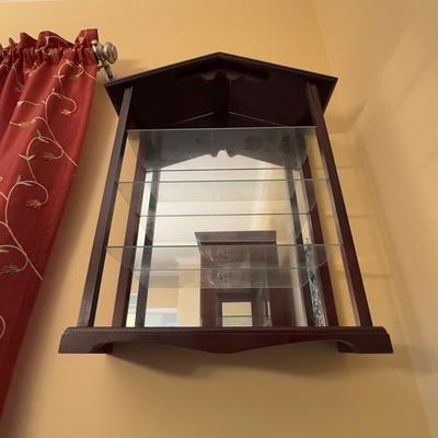 LOT 196D: Mirrored Wall Display Shelf