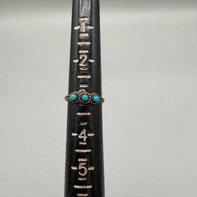 LOT 200J: Child’s Size 3 Sterling Silver Ring