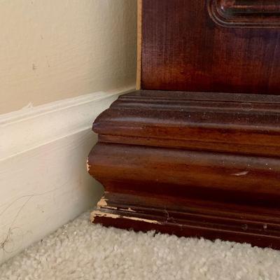 LOT 201 M: Curio Cabinet w/ 3 Glass Shelves