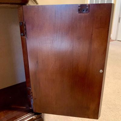 LOT 201 M: Curio Cabinet w/ 3 Glass Shelves