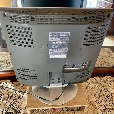 LOT 203 M: Panasonic 20" Diagonal LCD TV Model #TC-20LA2