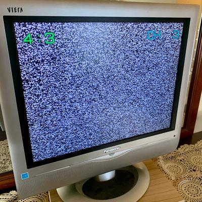 LOT 203 M: Panasonic 20" Diagonal LCD TV Model #TC-20LA2