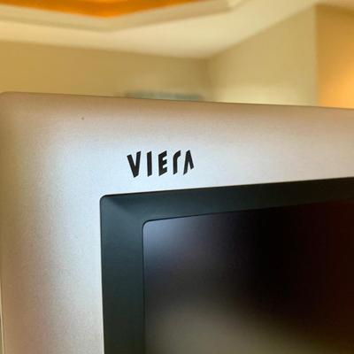 LOT 203 M: Panasonic 20" Diagonal LCD TV Model #TC-20LA2