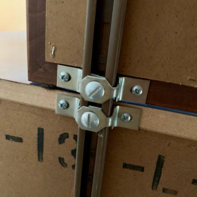 LOT 205 M: American Drew 6 Drawer Chest of Drawers & 9 Drawer Dresser w/ Mirror