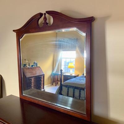 LOT 205 M: American Drew 6 Drawer Chest of Drawers & 9 Drawer Dresser w/ Mirror