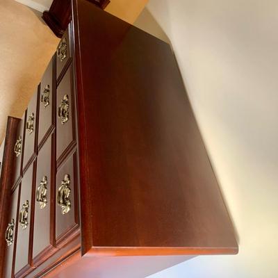 LOT 205 M: American Drew 6 Drawer Chest of Drawers & 9 Drawer Dresser w/ Mirror