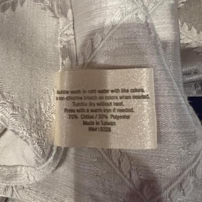 Lot of Lenox “Laurel Leaf” Fine Table Linens - Tablecloth, Napkins, Runners