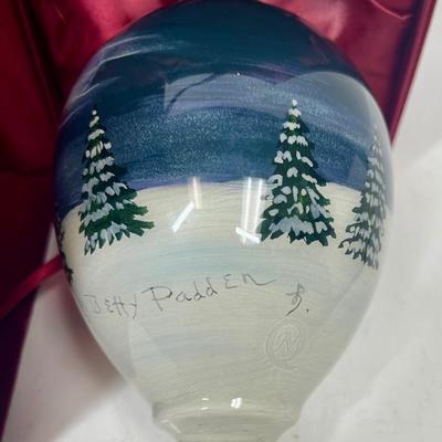 Ne Qwa Art Christmas Ornament