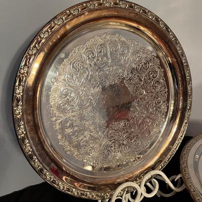 Lot of Oneida Silversmiths Plated Serving Ware Set