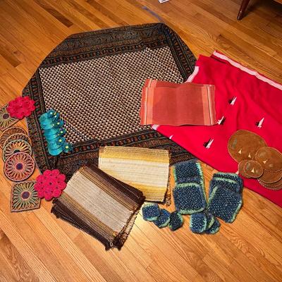 Vintage Tableware - Table Cloths, Placemats, Napkin Holders, Coasters, Trivets
