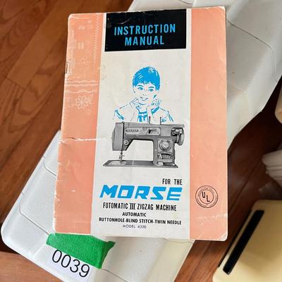 Vintage Morse Zig Zag Sewing Machine