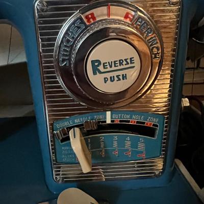 Vintage Morse Zig Zag Sewing Machine