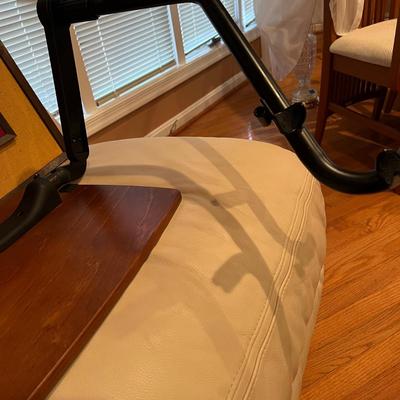 2 Ekonres Norwegian Stressless Swing Tables