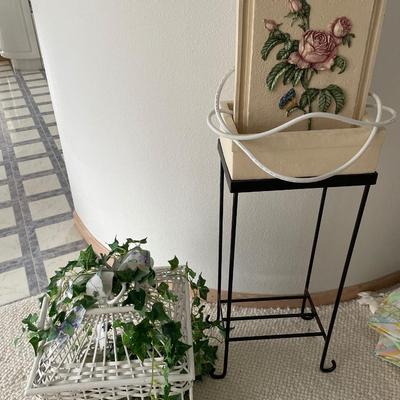 Rose fountain on stand and wicker bird house decor