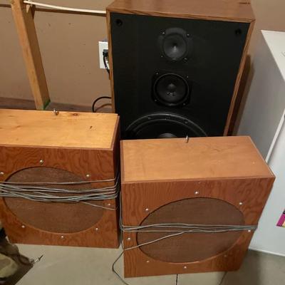 3 speakers