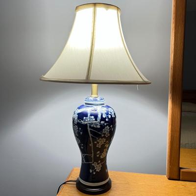 Blue White Cherry Blossom Table lamp