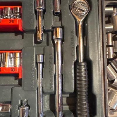 Socket set with extra sockets