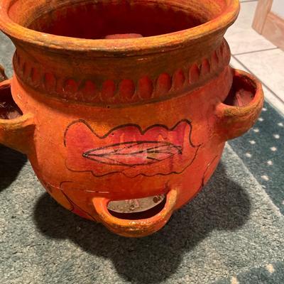 2 plant pots