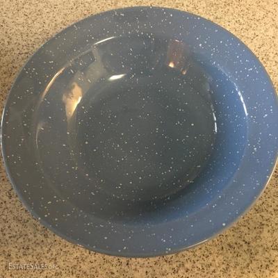 Lot 128 - Blue Stoneware Dish service for 10