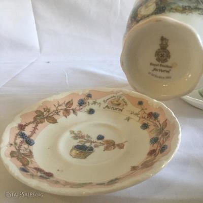 Lot 113 - Royal Doulton Tea Cups  